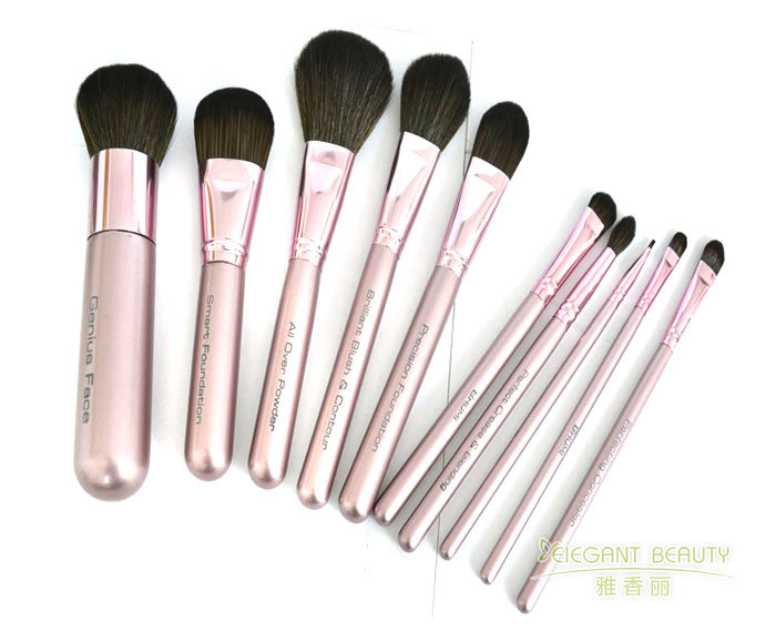 如何保養(yǎng)和維護定制的化妝刷套裝以延長使用壽命？